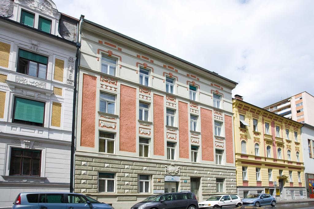 Haus Mobene - Hotel Garni Graz Exterior foto